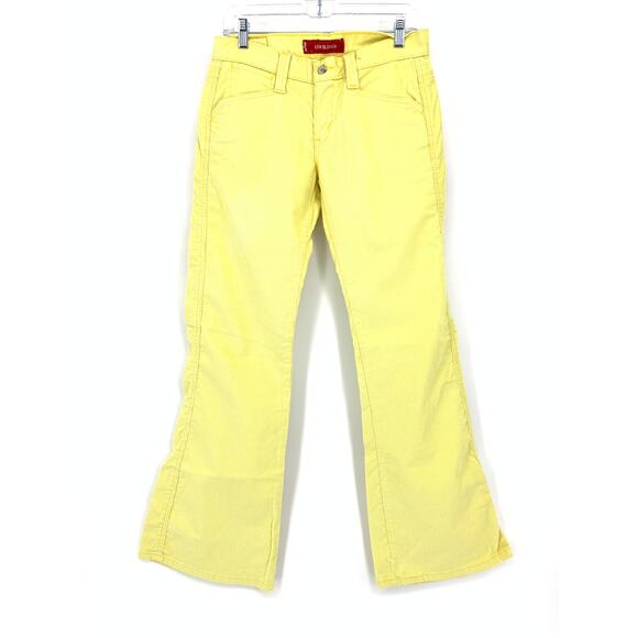 Y2K VTG Levi's Corduroy Jean Women's Junior Sz 7 Low Rise Slouch Flare Yellow - Picture 1 of 8